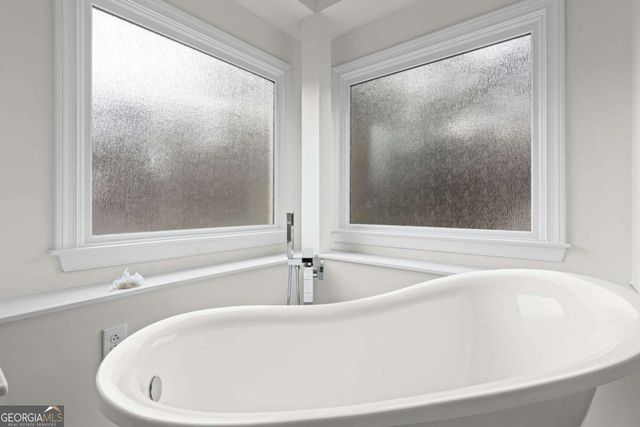 7260 Fawn Lake Drive, Alpharetta, GA 30005