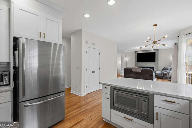 7260 Fawn Lake Drive, Alpharetta, GA 30005