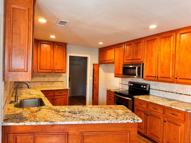 1200 Bloom Street, Lucas, TX 75002