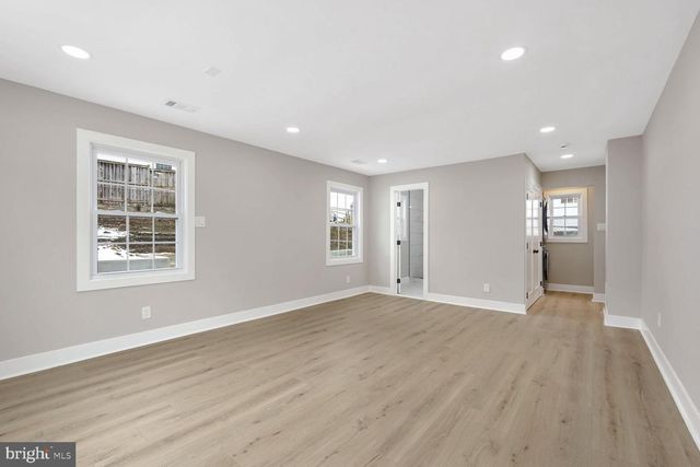 5105 11TH ST S, Arlington, VA 22204