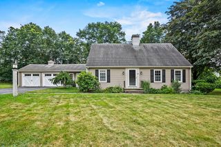 65 Hill Top Drive, Leominster, MA 01453