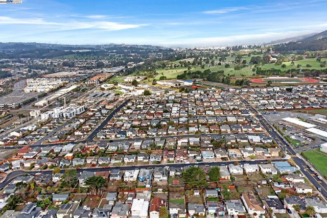 276 Sequoia Ave, South San Francisco, CA 94080