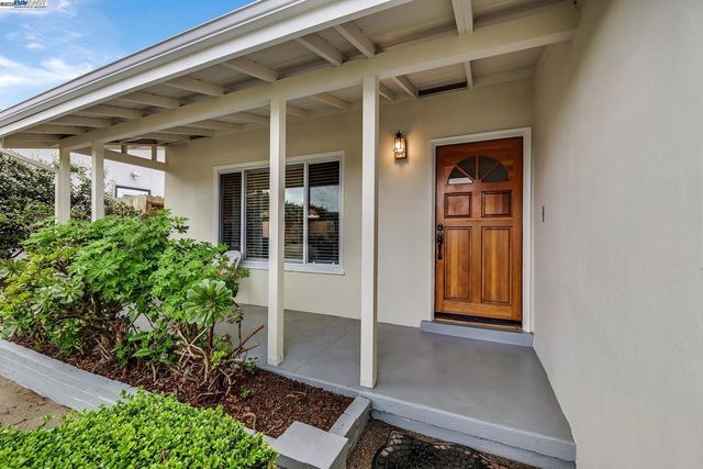 276 Sequoia Ave, South San Francisco, CA 94080