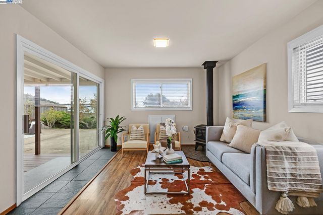 276 Sequoia Ave, South San Francisco, CA 94080