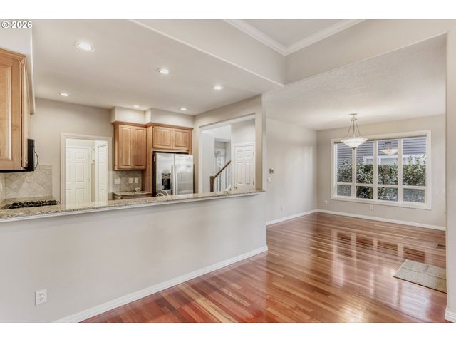 3696 CARMAN Dr, Lake Oswego, OR 97035