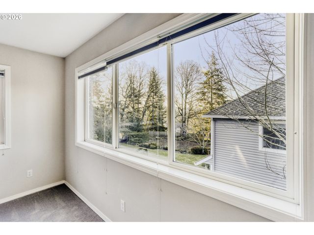 3696 CARMAN Dr, Lake Oswego, OR 97035