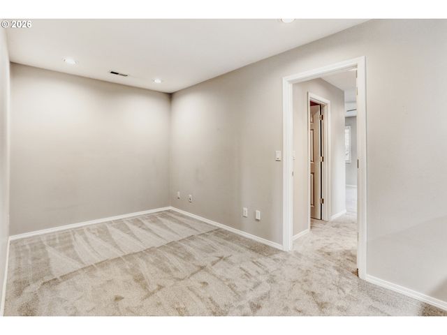 3696 CARMAN Dr, Lake Oswego, OR 97035