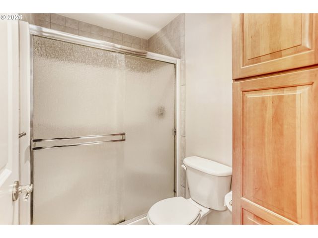 3696 CARMAN Dr, Lake Oswego, OR 97035