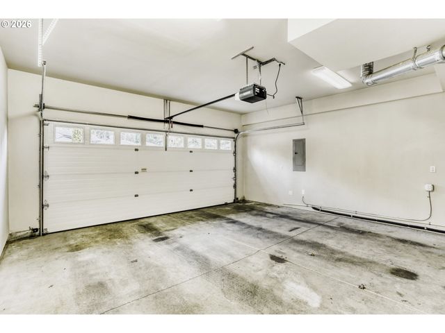 3696 CARMAN Dr, Lake Oswego, OR 97035