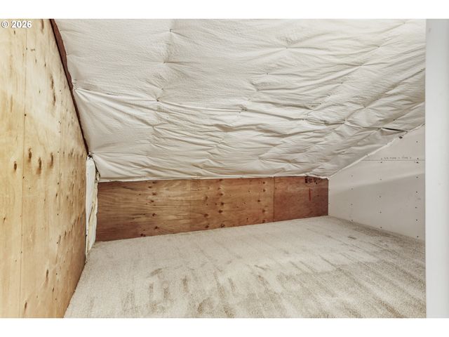 3696 CARMAN Dr, Lake Oswego, OR 97035