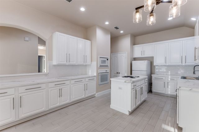 118 Parkhurst Lane, Allen, TX 75013