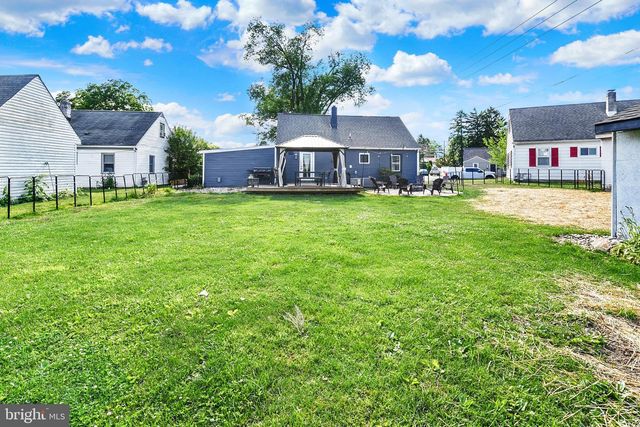 313 CHARLES RD, Mechanicsburg, PA 17050