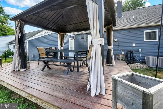 313 CHARLES RD, Mechanicsburg, PA 17050