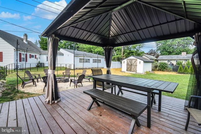 313 CHARLES RD, Mechanicsburg, PA 17050