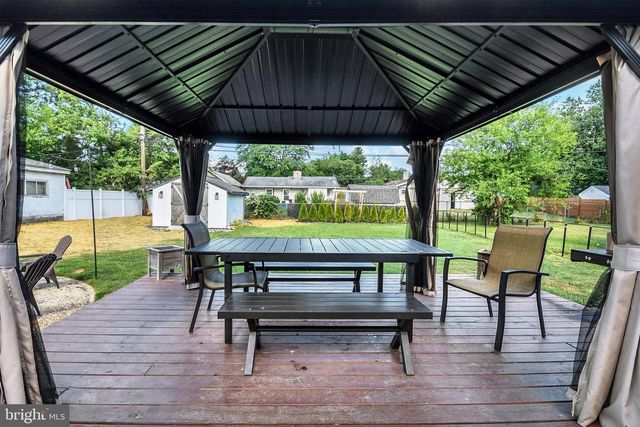 313 CHARLES RD, Mechanicsburg, PA 17050