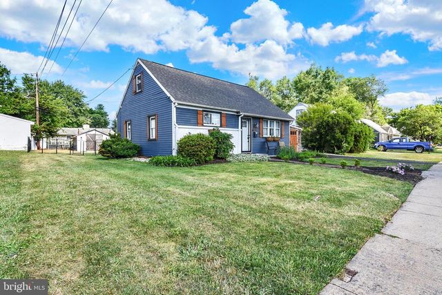313 CHARLES RD, Mechanicsburg, PA 17050