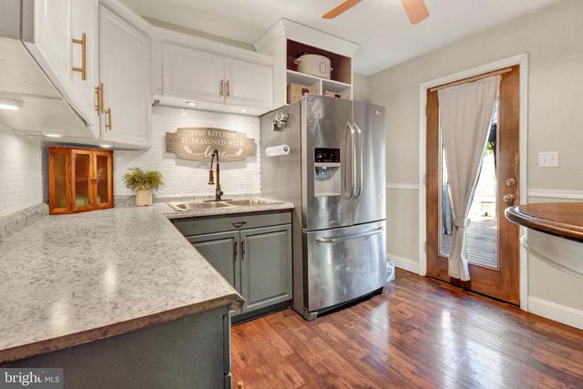 313 CHARLES RD, Mechanicsburg, PA 17050