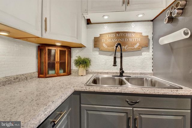 313 CHARLES RD, Mechanicsburg, PA 17050