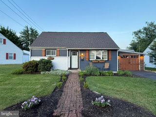 313 CHARLES RD, Mechanicsburg, PA 17050