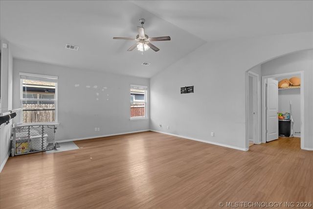 9044 S 254th East Avenue, Broken Arrow, OK 74014