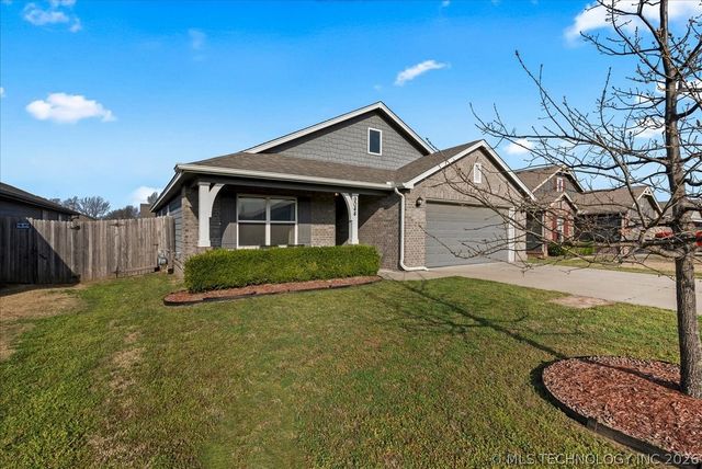 9044 S 254th East Avenue, Broken Arrow, OK 74014