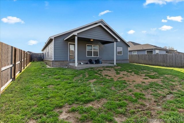 9044 S 254th East Avenue, Broken Arrow, OK 74014