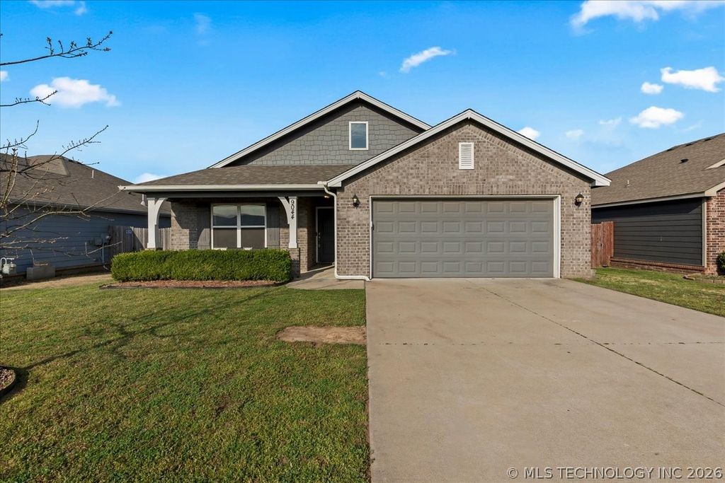 9044 S 254th East Avenue, Broken Arrow, OK 74014