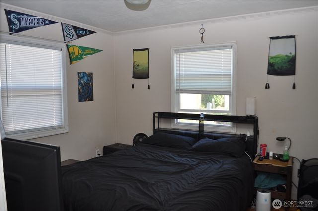 817 34th Street, Anacortes, WA 98221