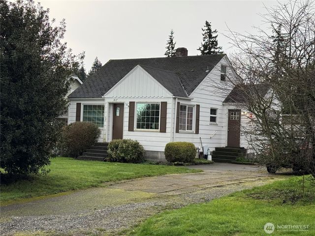 817 34th Street, Anacortes, WA 98221