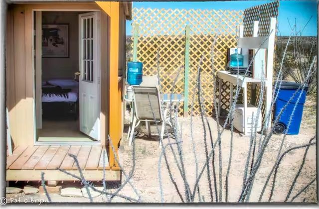 453 La Roja Lane, Terlingua, TX 79852