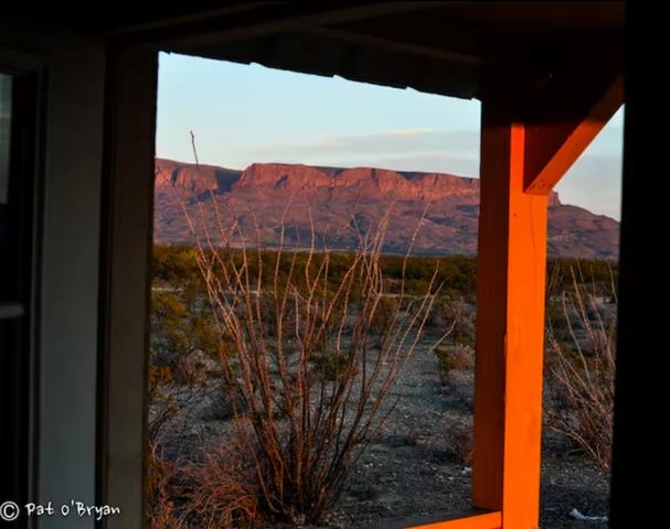 453 La Roja Lane, Terlingua, TX 79852