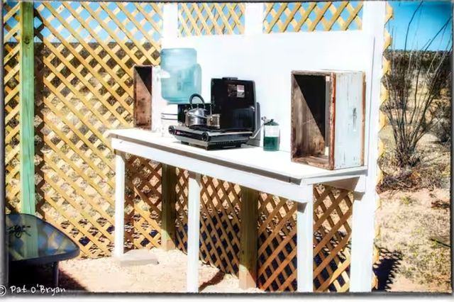 453 La Roja Lane, Terlingua, TX 79852