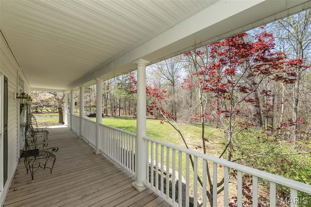 136 Crescent Bluff Drive, Eureka, MO 63025