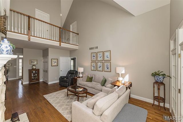 136 Crescent Bluff Drive, Eureka, MO 63025