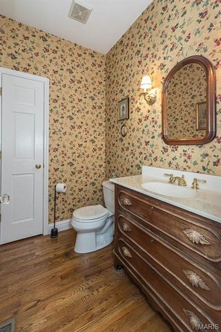 136 Crescent Bluff Drive, Eureka, MO 63025