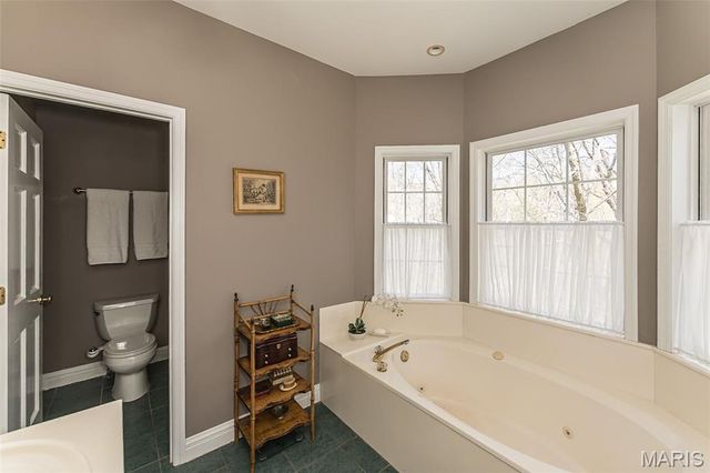 136 Crescent Bluff Drive, Eureka, MO 63025