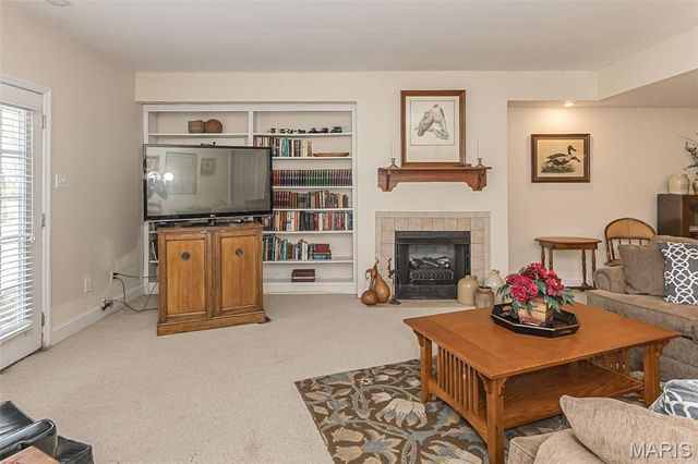136 Crescent Bluff Drive, Eureka, MO 63025