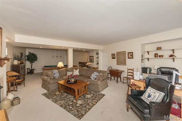 136 Crescent Bluff Drive, Eureka, MO 63025