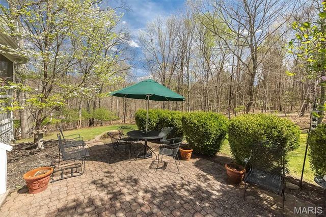 136 Crescent Bluff Drive, Eureka, MO 63025