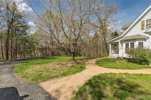 136 Crescent Bluff Drive, Eureka, MO 63025