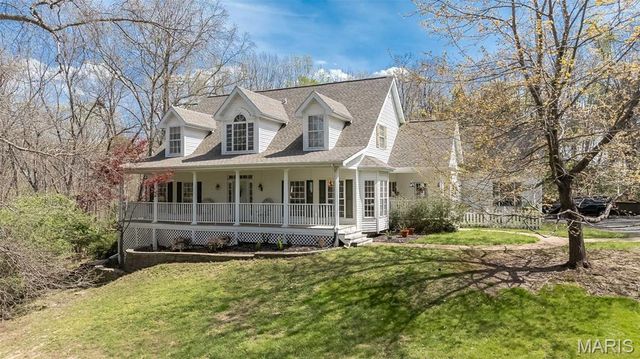 136 Crescent Bluff Drive, Eureka, MO 63025