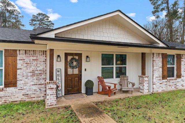 304 Englewood St, Longview, TX 75601