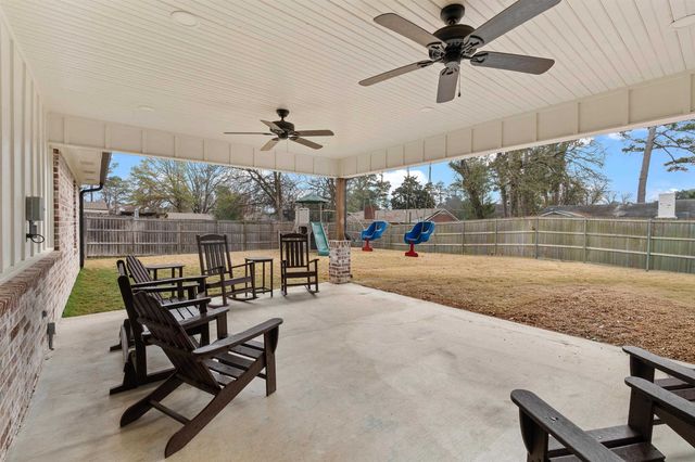 304 Englewood St, Longview, TX 75601