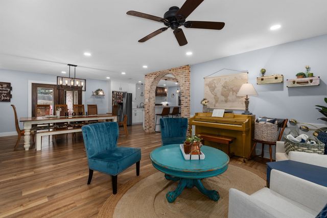 304 Englewood St, Longview, TX 75601