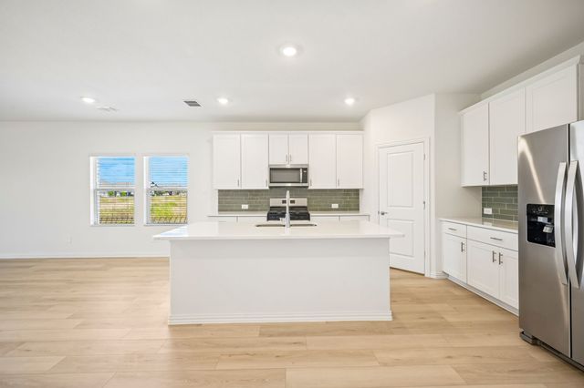 4208 Palestine Drive, Farmersville, TX 75442