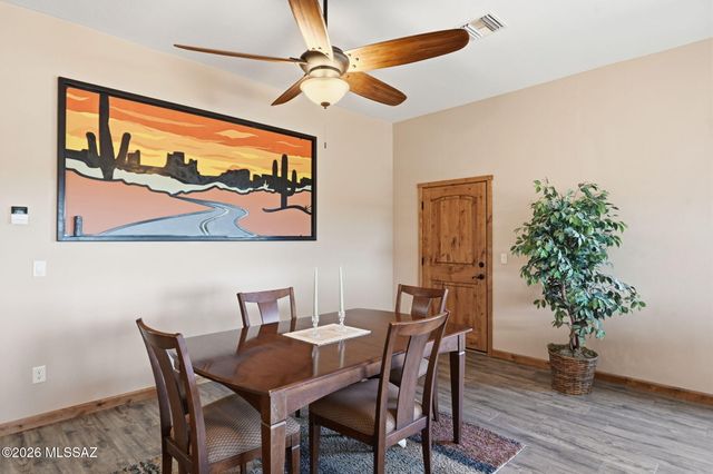 646 E Bent Branch Place, Green Valley, AZ 85614
