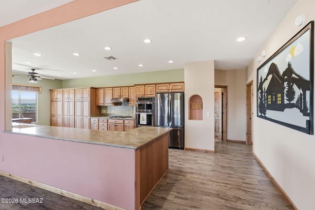 646 E Bent Branch Place, Green Valley, AZ 85614