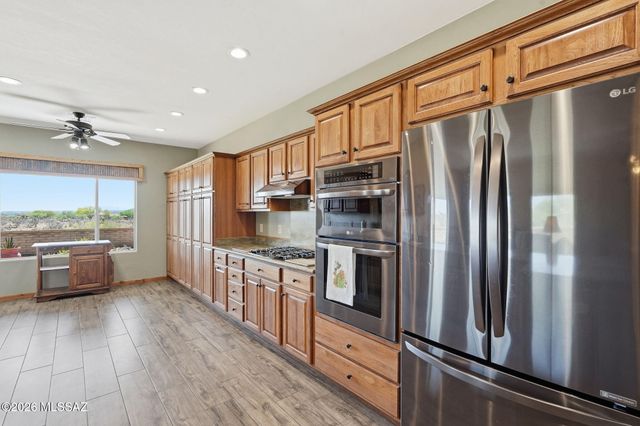 646 E Bent Branch Place, Green Valley, AZ 85614