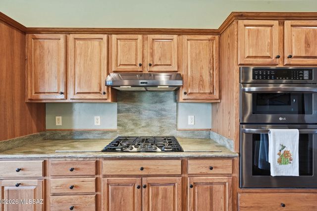 646 E Bent Branch Place, Green Valley, AZ 85614