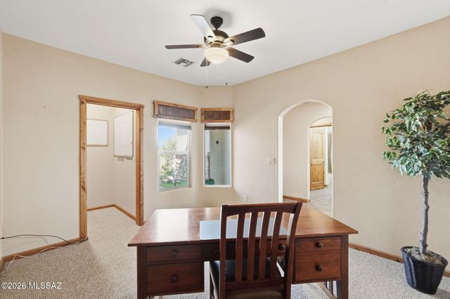 646 E Bent Branch Place, Green Valley, AZ 85614